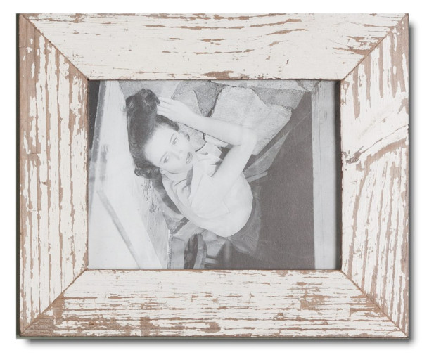 Kleiner Altholz-Bilderrahmen für die Fotogröße 20 x 15 cm mit einem schmalen Rahmen