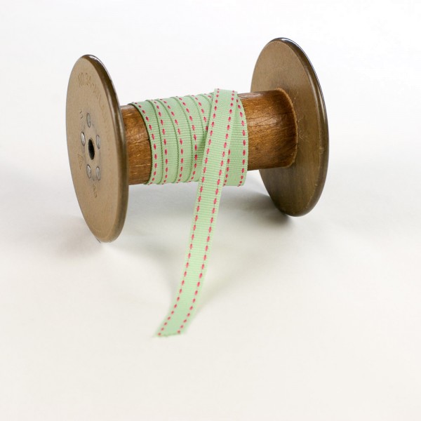 10mm Geschenkband aus Textil mit Sattelstich