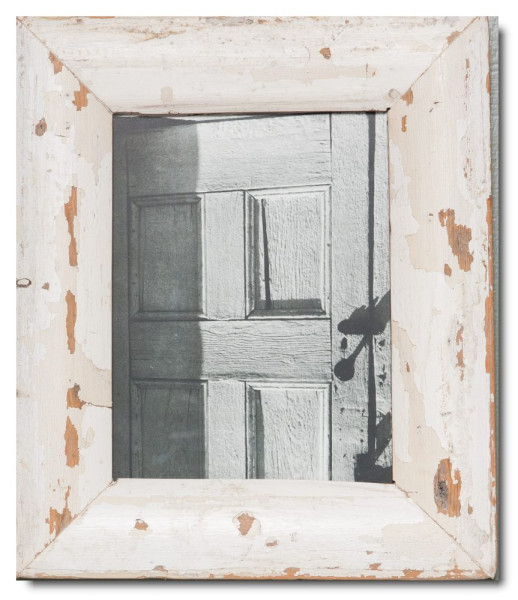 Kleiner Altholz-Bilderrahmen für die Fotogröße 20 x 15 cm mit einem schmalen Rahmen